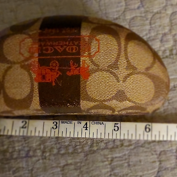 Coach large hard shell sunglasses case - Picture 4 of 5